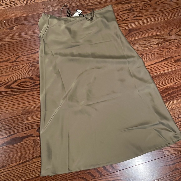 Banana Republic Silk Dress - Picture 2 of 3
